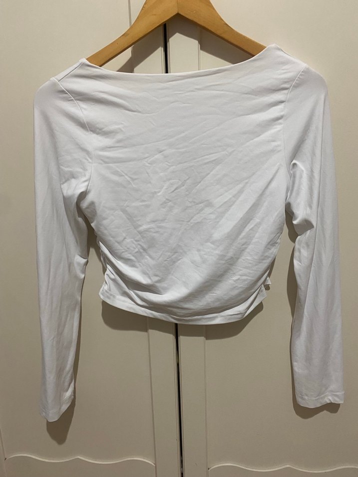Beyaz Uzun Kollu Fitted Bluz - Görsel 3