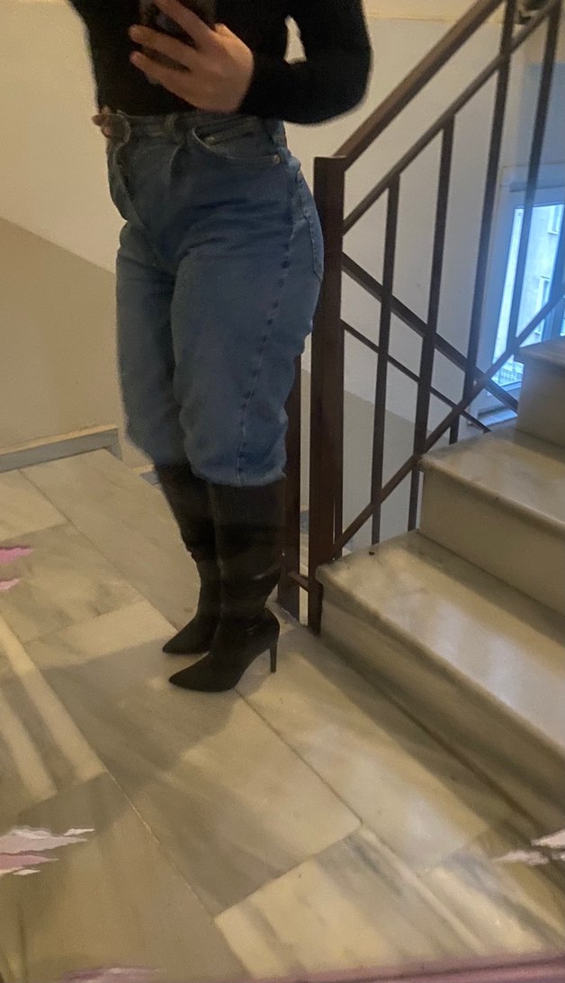 Parlak Siyah Deri Dizüstü Kadın Çizme - Görsel 5