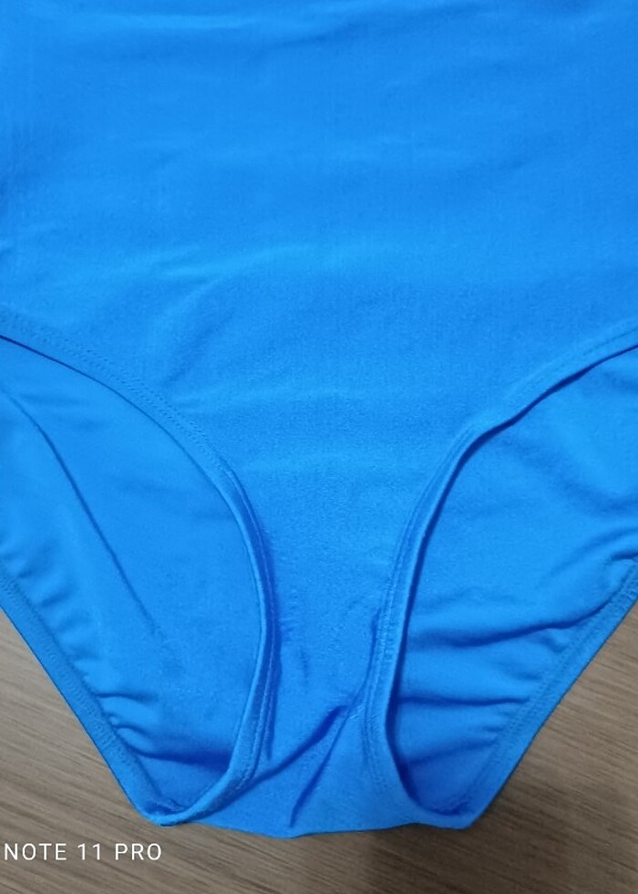 Parlak tek omuz mayo  - Görsel 3