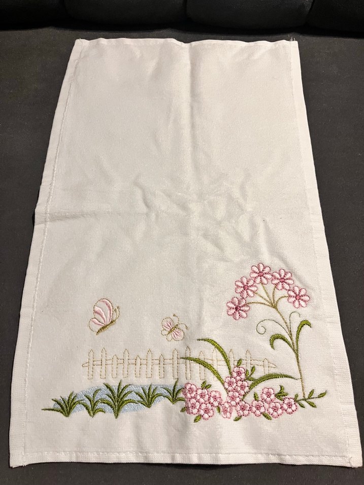 Nakışlı Çeyizlik Beyaz Havlu - Görsel 2