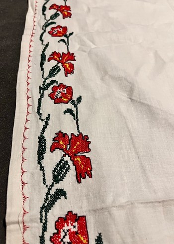 Nakışlı Beyaz Masa Örtüsü - Görsel 2