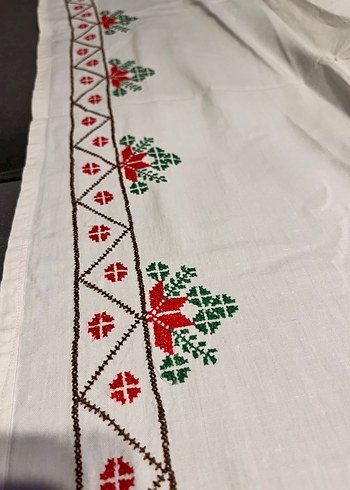 Nakışlı Beyaz Örtü - Görsel 3