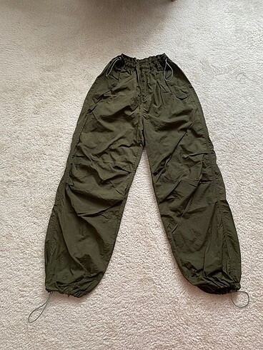 haki paraşüt pantolon
