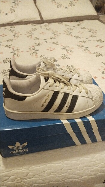 Adidas Superstar
