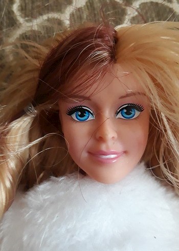 Barbie sıfır ürün  Parlak Pembe Payetli Uzun Elbiseli Bebek - Görsel 2