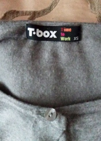 Düğmeli Gri Nakışlı Kadın kuş işlemeli - Görsel 3