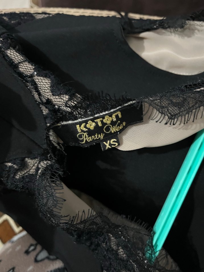 Dantel Detaylı Siyah Mini Sırt Dekolteli Elbise - Görsel 5