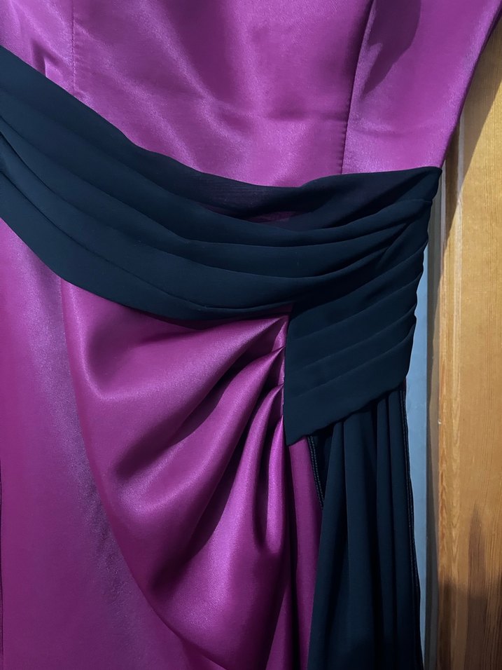 Fuşya Renk Siyah Tül Detaylı Saten Mini Abiye - Görsel 3