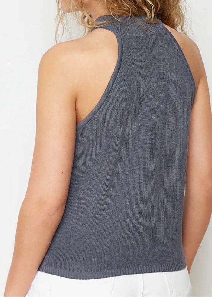 TRENDYOLMİLLA HALTER YAKA BLUZ - Görsel 2