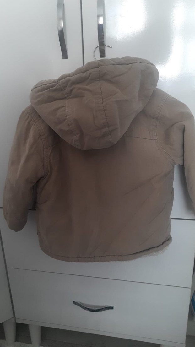 Bej Erkek Çocuk Peluş Kapüşonlu Mont - Görsel 4