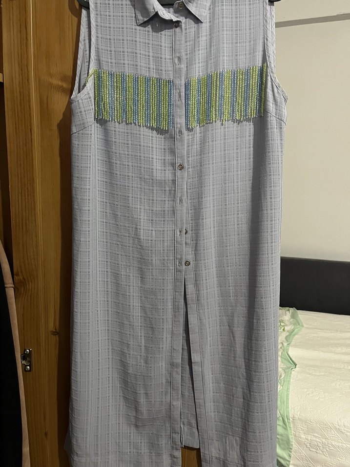 TWİST Mavi Nakışlı Düğmeli Kolsuz Gömlek - Görsel 2