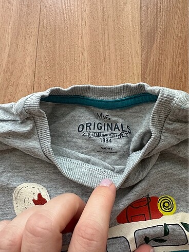 6 Yaş Beden Marks and spencer çocuk uzun kollu tişört