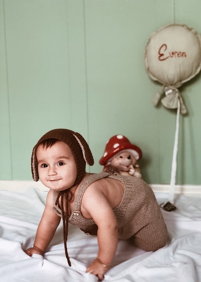 Kulaklı bağlamalı örgü bebek şapkası - Görsel 4