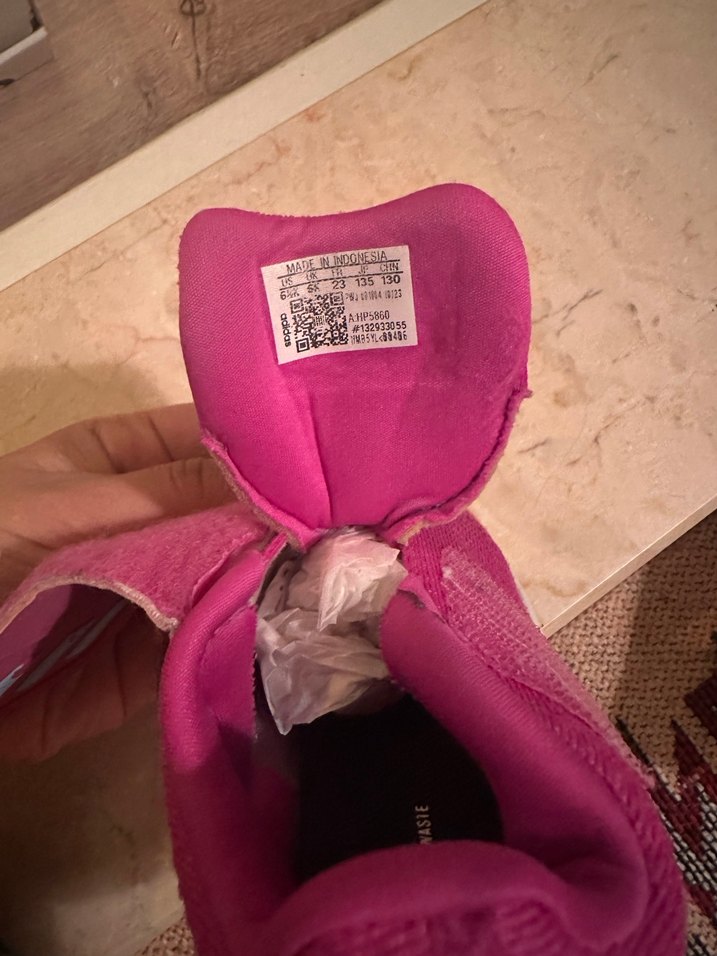 Kız Çocukları İçin Renkli Adidas Spor Ayakkabı - Görsel 3