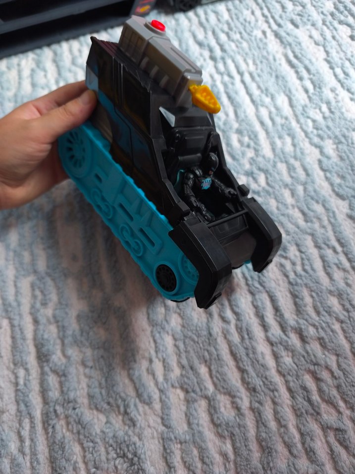 Batman Oyuncak Araba Figürlü - Görsel 2