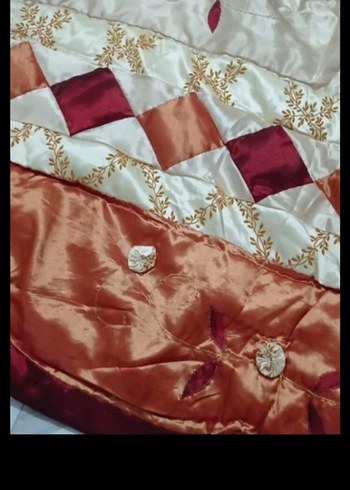 İşlemeli Çok Renkli Parlak Yatak Örtüsü - Görsel 3