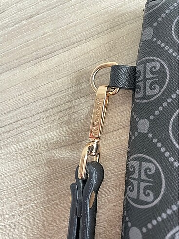 Beden Pierre Cardin clutch çanta
