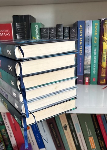 Bana Dokunma Serisi 6 Kitap Set