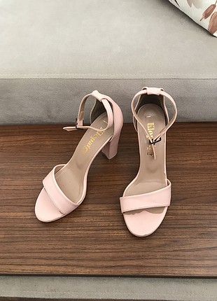 Stiletto 