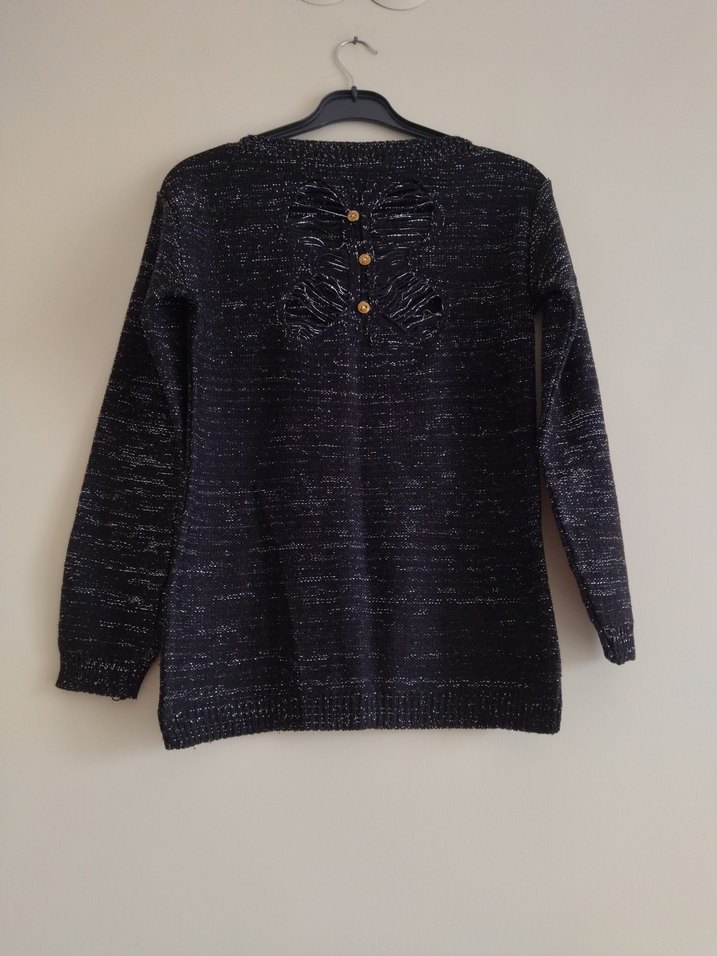 Siyah arka detaylı Kazak - Görsel 2