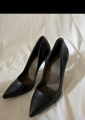 Siyah Stiletto Topuklu Kadın Ayakkabı