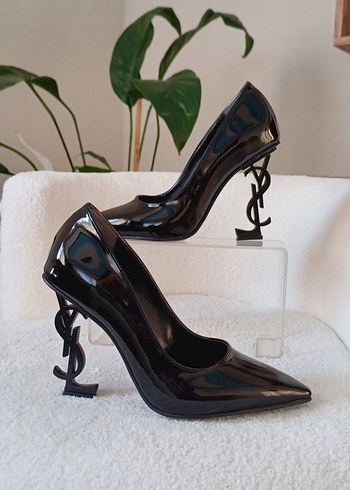 Diğer Siyah Rugan Stiletto