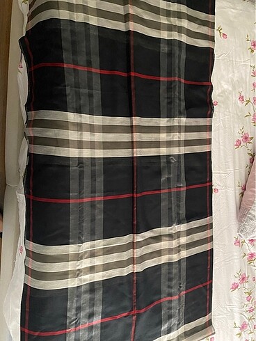 Beden Burberry şal