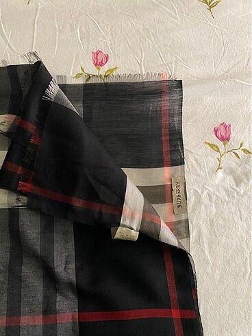 Diğer Burberry şal