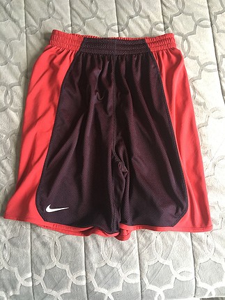 Nike Basketbol Şortu Nike Bermuda / Kapri %20 İndirimli - Gardrops