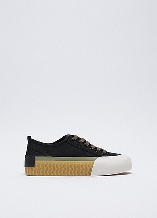 Zara Sneaker