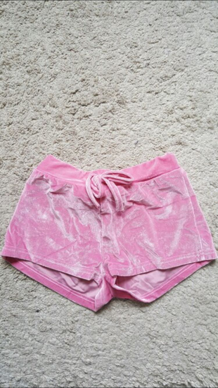 s Beden Kadife pembe mini short