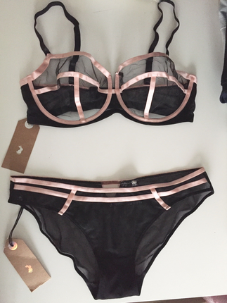 La Senza Yeni camasir takim