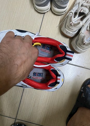 38,5 Beden Renkli Desenli Kadın Spor Ayakkabı