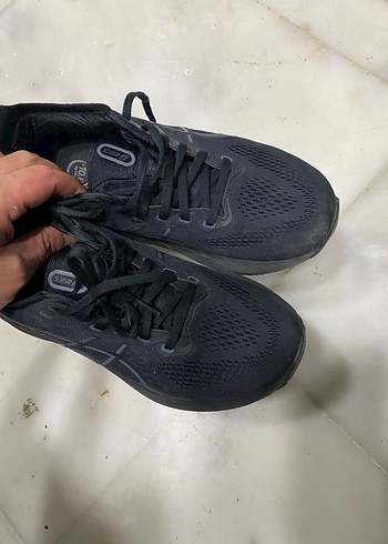 Siyah Bağcıklı Erkek Koşu ve Spor Ayakkabısı - Görsel 2