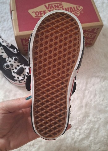 26 Beden beyaz Renk Vans Çocuk Siyah Köpek Desenli Slip-On Ayakkabı
