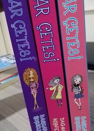3 adet Çocuk hikaye /roman kitapları 