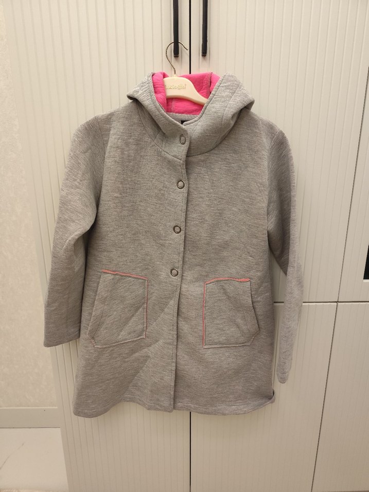 Gri Kapüşonlu Kız Çocuk Ceketi - Görsel 2
