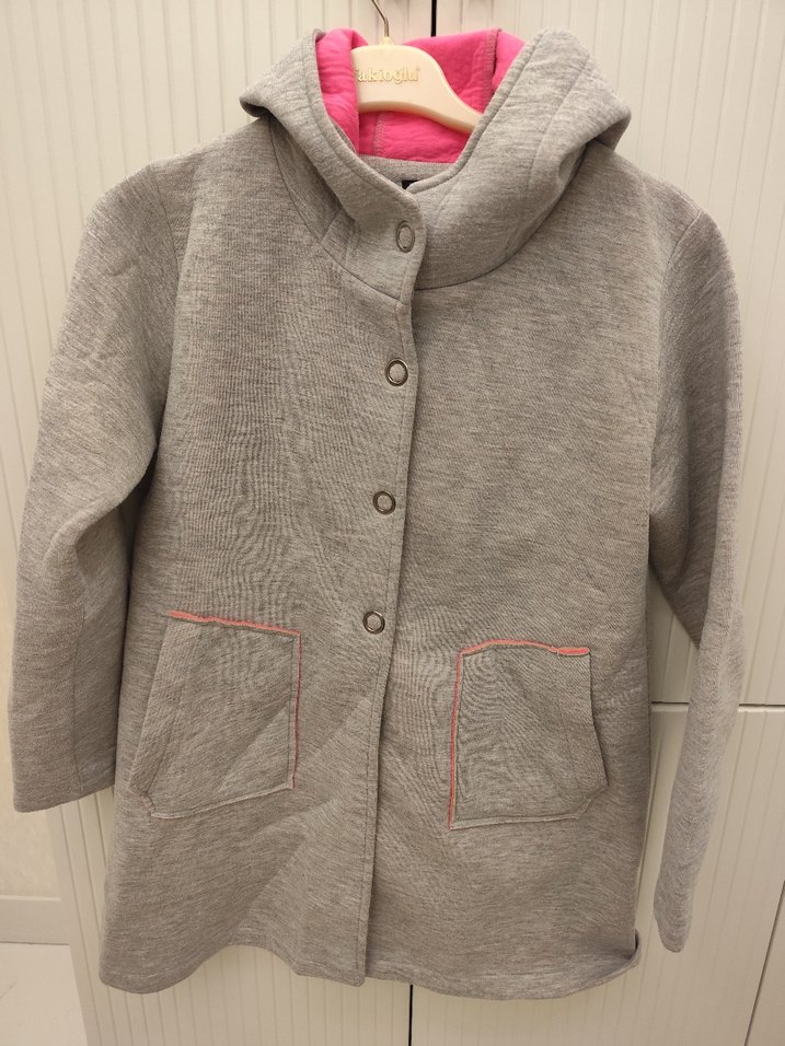 Gri Kapüşonlu Kız Çocuk Ceketi - Görsel 3