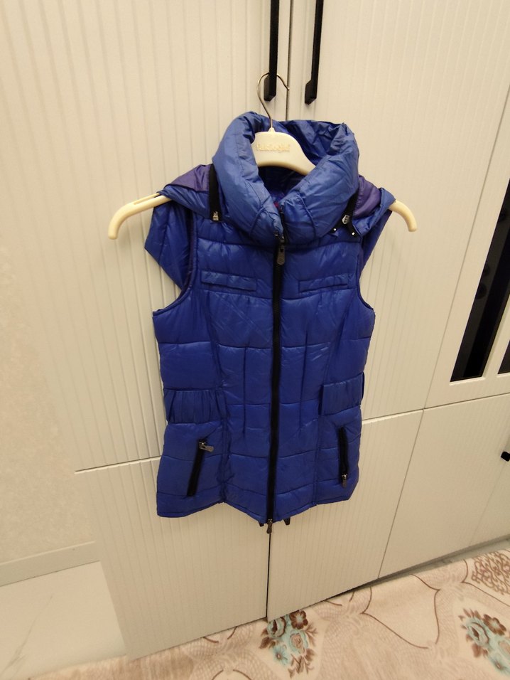 Koyu Mavi Fermuarlı Kolsuz Mini Yelek - Görsel 3