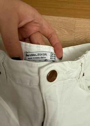 Beyaz Mini Keten Şort - Görsel 3