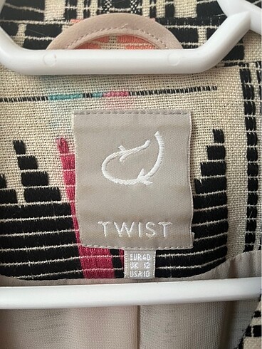 40 Beden Twist ceket