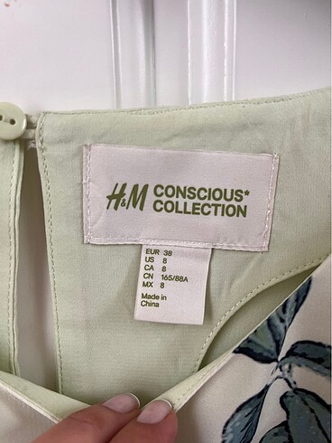 H&M H&m tropikal desen elbise