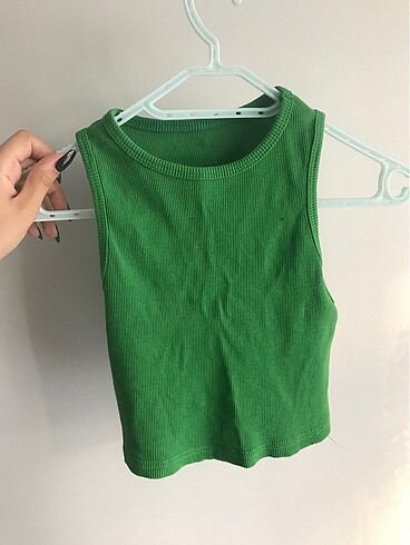 Sıfır kollu crop