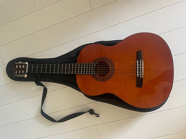 Müzik aleti gitar
