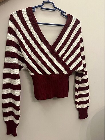 Kruvaze Çizgili Örgü Crop Bluz