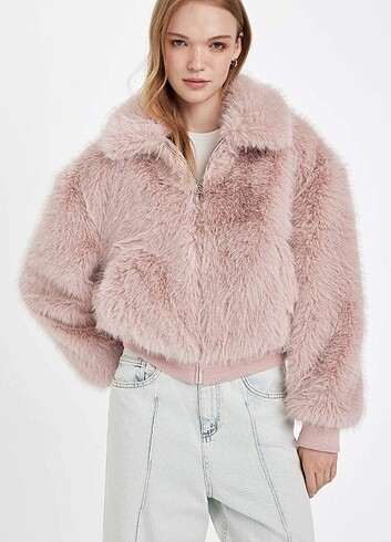 Pelus pembe mont