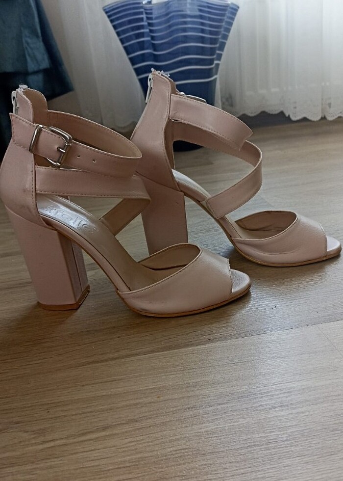 Topuklu ayakkabı  - Görsel 2