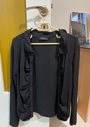 Siyah gömlek - Görsel 3