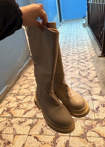 Bej Kadın Bot - Görsel 2