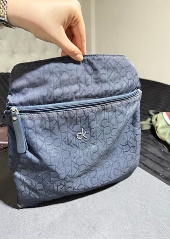 Calvin Klein Çapraz Askılı Çanta - Görsel 4